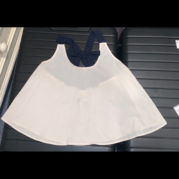 Back bow shirt - Picture 5 of 5